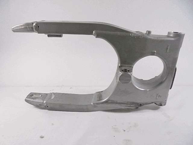 FORCELLONE POSTERIORE TRIUMPH SPRINT 955 RS 1999 - 2003 T2051161 SWINGARM CON DIFETTO