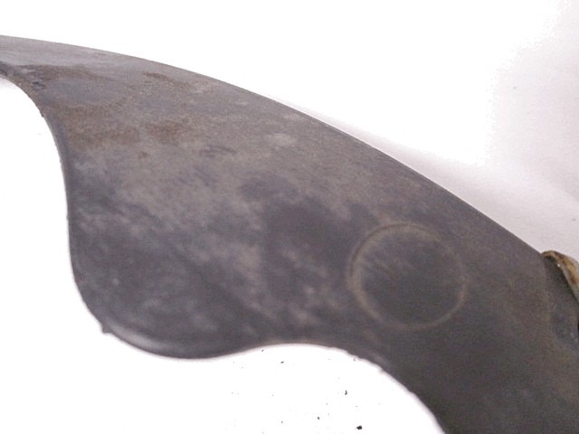 PARAFANGO ANTERIORE PARTE CENTRALE APRILIA SCARABEO 200 2000 - 2002 AP8178362 CENTRAL SIDE FRONT FENDER USURATO DAL TEMPO