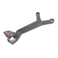 TRIUMPH TRIDENT 660 T2086606 STAFFA PEDANA POSTERIORE DESTRA 21 - 24 REAR RIGHT FOOTREST HOLDER