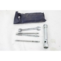 HONDA CN 250 89010KS4640 ATTREZZI IN DOTAZIONE91 - 01 TOOLS KIT