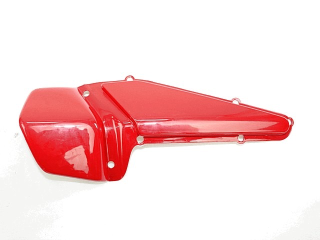 COVER LATERALE SINISTRA INFERIORE SELLA MOTO GUZZI BREVA V 750 IE GU32579210 LEFT SIDE LOWER SADDLE COVER 