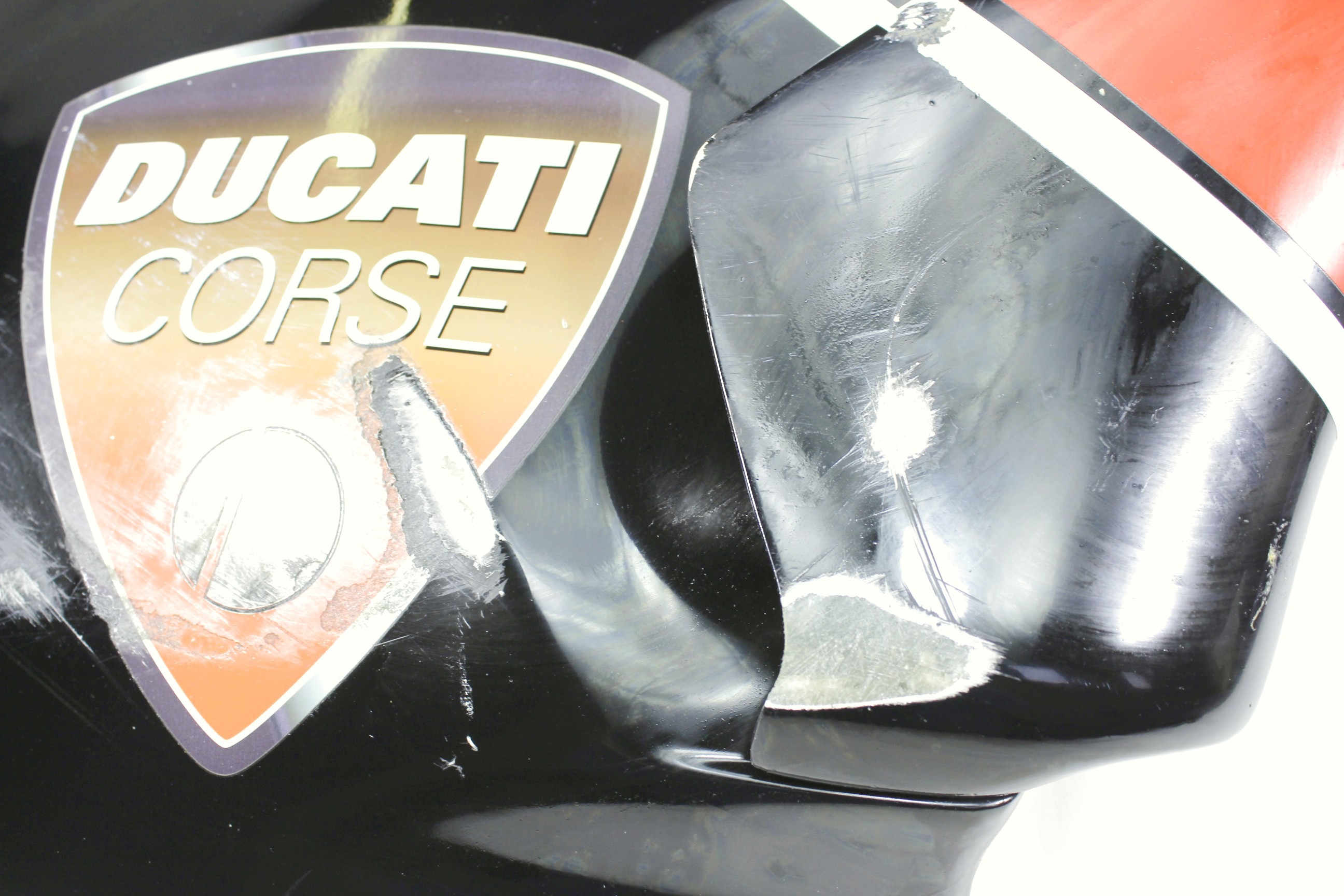 CARENA LATERALE DESTRA NON ORIGINALE DUCATI 749 S 2003 - 2007 48031811C RIGHT SIDE FAIRING DANNEGGIATA