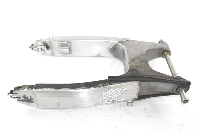 HONDA CBR 600 F 52200MBW000 FORCELLONE POSTERIORE PC35 99 - 00 REAR SWINGARM LEGGERI SEGNI DI USURA