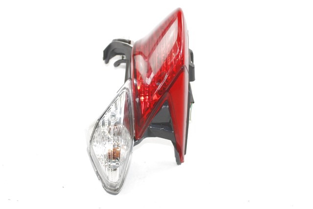 HONDA VISION 50 33700GGPD02 FARO POSTERIORE NSC50 11 - 17 TAILLIGHT SENZA VETRO FRECCIA 