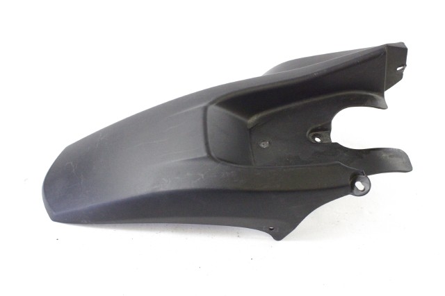 APRILIA TUONO 125 B043209 PARAFANGO PARASPRUZZI POSTERIORE 17 - 20 REAR FENDER LEGGERO SEGNO DI USURA