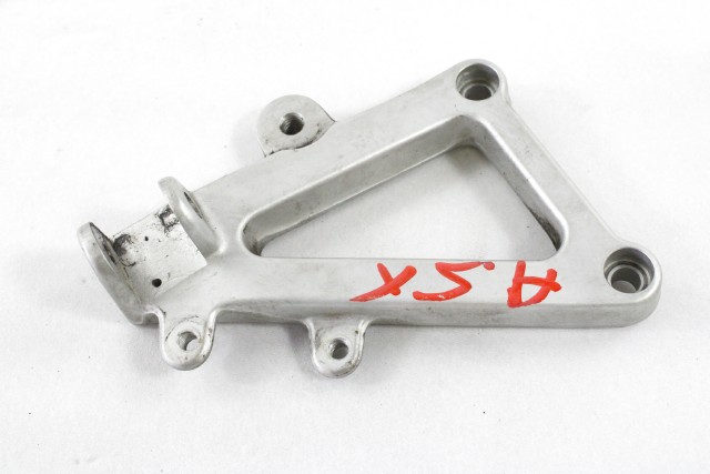 DUCATI 750 SPORT IE 82410441A STAFFA PEDANA ANTERIORE SINISTRA 01 - 02 FRONT LEFT FOOTREST HOLDER