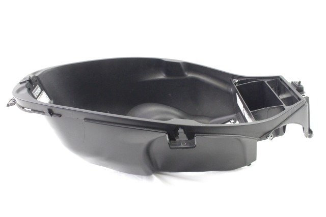 PIAGGIO MP3 300 HPE 1B005896 VASCA SOTTOSELLA 21 -24 HELMET COMPERTMENT ATTACCO DANNEGGIATO 1B007239 1B006161 