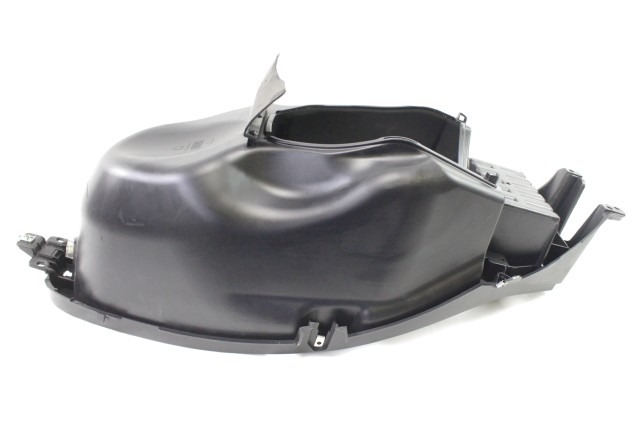 PIAGGIO MP3 300 HPE 1B005896 VASCA SOTTOSELLA 21 -24 HELMET COMPERTMENT ATTACCO DANNEGGIATO 1B007239 1B006161 