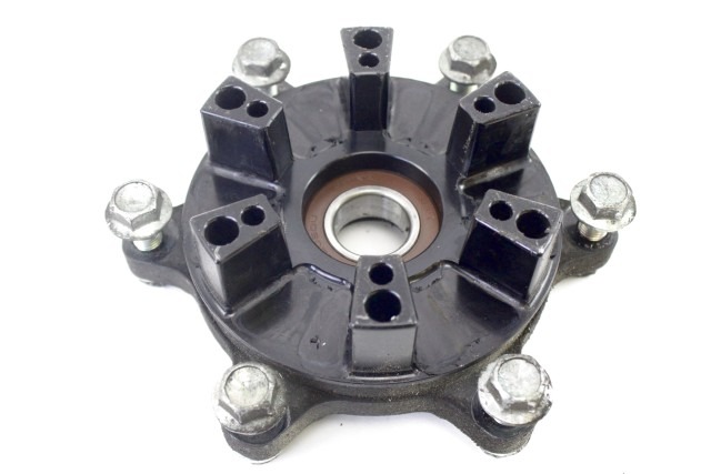 BENELLI TRK 502 X 60001P16000Z MOZZO FLANGIA RUOTA POSTERIORE 18 - 24 REAR SPROCKET FLANGE