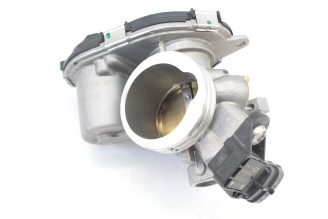 KTM RC 390 94841001133 CORPO FARFALLATO 22 - 24 THROTTLE BODY JY611236