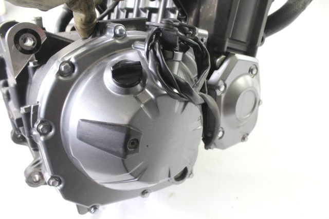 KAWASAKI Z 900 ZR900BE MOTORE KM 27.000 ZR900B 17 - 20 ENGINE