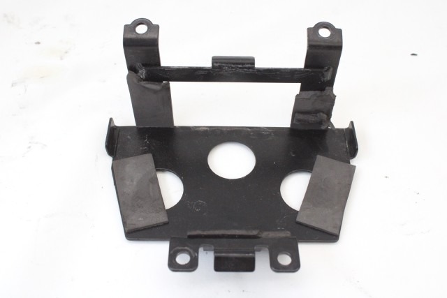 BENELLI BN 125 58750L290000 SUPPORTO BATTERIA 21 - 24 BATTERY BRACKET