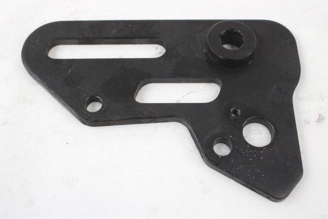 BENELLI BN 125 55401U300000 SUPPORTO PINZA FRENO POSTERIORE 21 - 24 REAR BRAKE CALIPER BRACKET