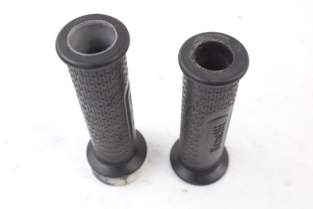 BENELLI BN 125 40001L290000 40210L290000 MANOPOLA SX E DX 21 - 24 LH AND RH GRIPS