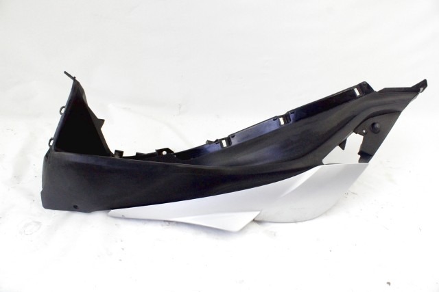 PIAGGIO MEDLEY 125 1B001697 PEDANA SINISTRA 16 - 19 LEFT FOOTBOARD