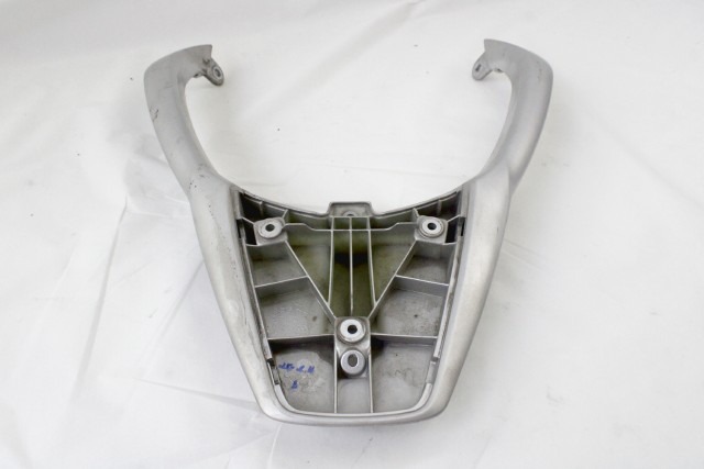 PIAGGIO MEDLEY 125 1B001706 MANIGLIONE PORTAPACCHI 16 - 19 REAR CARRIER SEGNI DI USURA