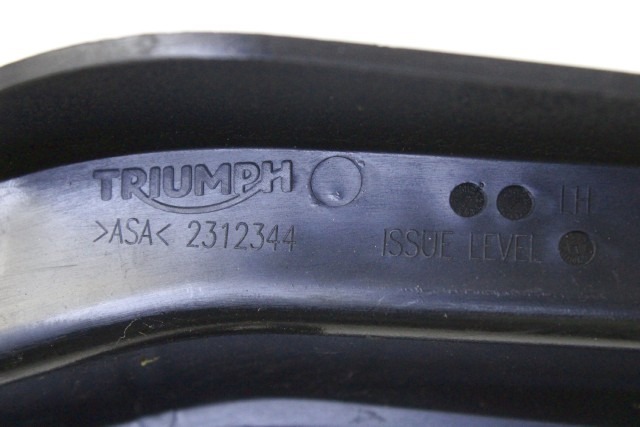 TRIUMPH TRIDENT 660 T2312343 T2312344 COVER POSTERIORI 21 - 24 LOWER REAR COVERS