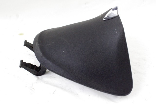 PIAGGIO LIBERTY 125 1B001359 SPORTELLO RETROSCUDO 21 - 24 LEG SHIELD LID