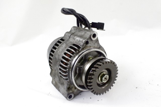 SUZUKI GSX 750 F 3140019C02 ALTERNATORE 88 - 89 ALTERNATOR DENSO 1002114910 3140017C03 3140019C02 3140019C10 3140048B02 3140048B03