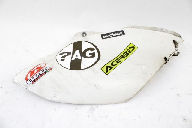 BETA RR 520 4T 1519862 CARENA FIANCHETTO SINISTRA 10 - 12 LEFT FAIRING ATTACCO DANNEGGIATO