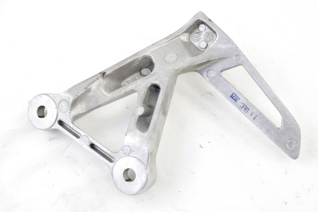 HONDA CB 500 HORNET 50725MJWJ00 STAFFA PEDANA POSTERIORE SINISTRA PC71 (2024) REAR LEFT FOOTREST HOLDER