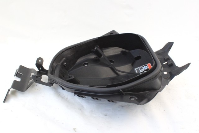 HONDA NC 750 X 64105MKAD80 VASCA PORTAOGGETTI RC90 18 - 20 BOX