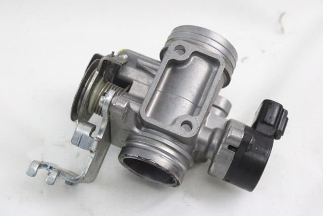 SUZUKI BURGMAN UH 200 1340003H10 CORPO FARFALLATO 06 - 12 THROTTLE BODY