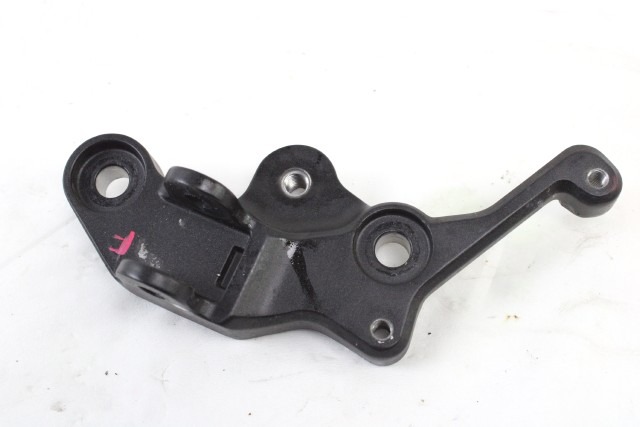 KAWASAKI NINJA 500 SE 350631407 STAFFA PEDANA ANTERIORE SINISTRA EX500G 24 - 25 FRONT LEFT FOOTREST HOLDER