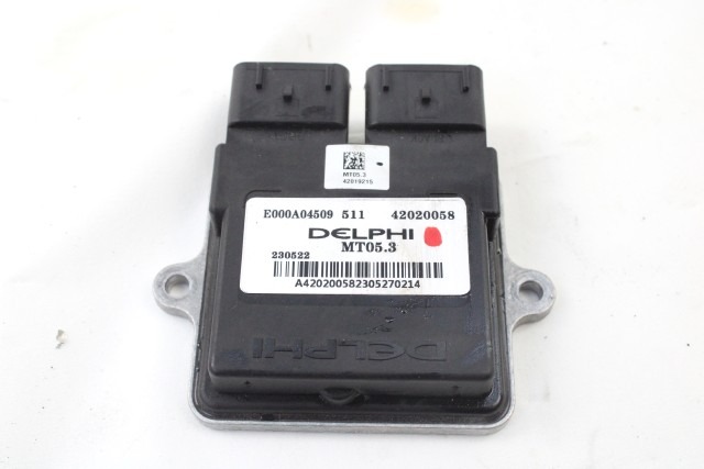 SWM SM 125 R 10000784 E000A04509 KIT CHIAVI ECU ACCENSIONE 22 - 24 KEY LOCK ECU KIT CHIAVE LEGGERMENTE PIEGATA